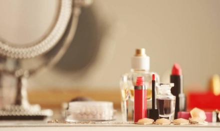 Cosmetics rush to announce price cuts to grab the market